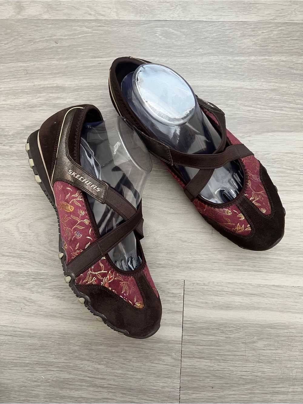 Skechers Women’s Size 11 Brown Pink Floral Mary Jane Cross Strap Shoes